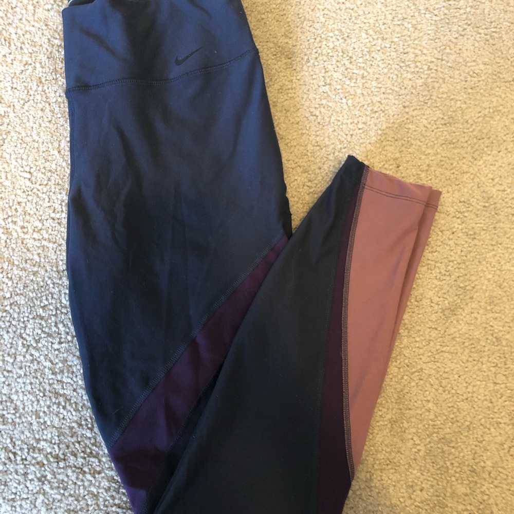 Women’s Nike multicolored leggings
